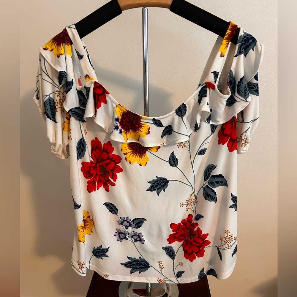7th Avenue studio white top with red flowers with straps of shoulder exposed